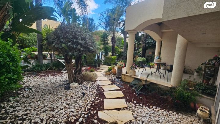 בית פרטי/ קוטג', בצרה, בצרה