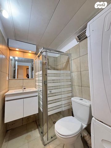 דירה, כנפי נשרים, קרית בורוכוב, רמת גן