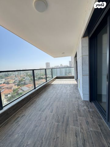 דירה, צה"ל 20, חדרה