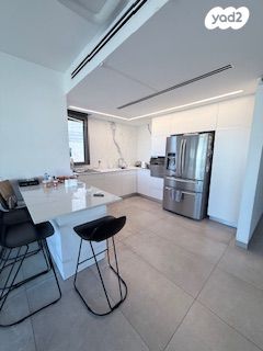 גג/ פנטהאוז, הגוש הגדול, רמת אביב החדשה, נופי ים, תל אביב יפו