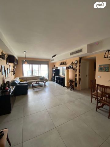 דירה, הרב קוק 54, צפון מערב מרכז העיר, נתניה