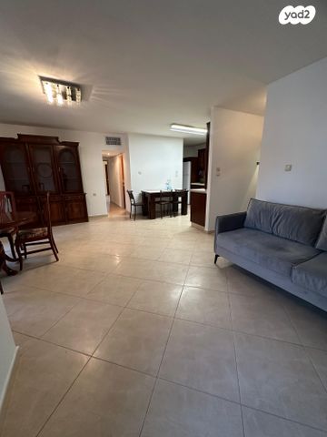 דירה, חיל הצנחנים, נווה חוף, ראשון לציון