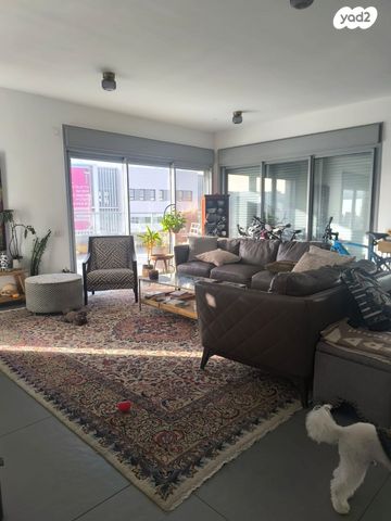 גג/ פנטהאוז, אמיר גלבוע, תל אביב יפו