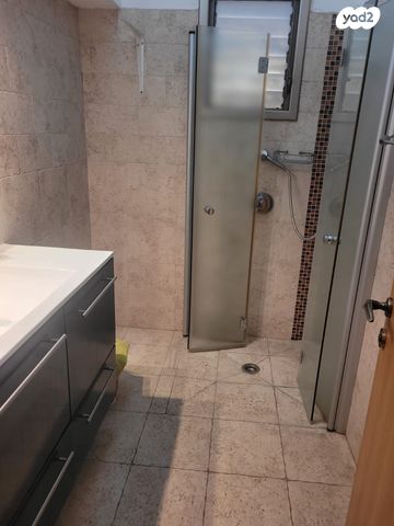 דירה, מרדכי מקלף, בן גוריון, חולון