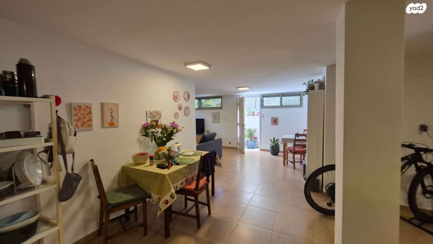 יחידת דיור, נווה אילן - אזרחי, יבנה