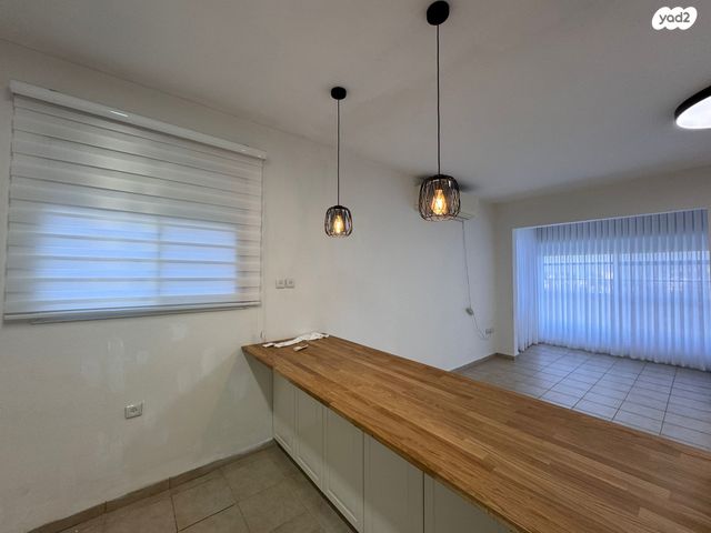 דירה, שדרות מוריה, מרכז הכרמל, חיפה