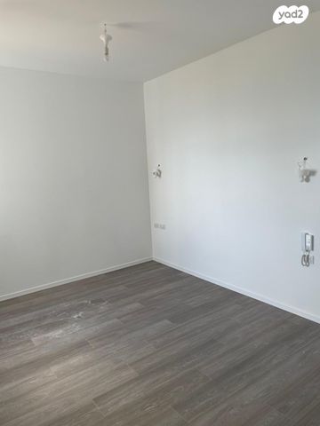 דירה, אמנון ליפקין שחק 1, נוף הטיילת, נתניה