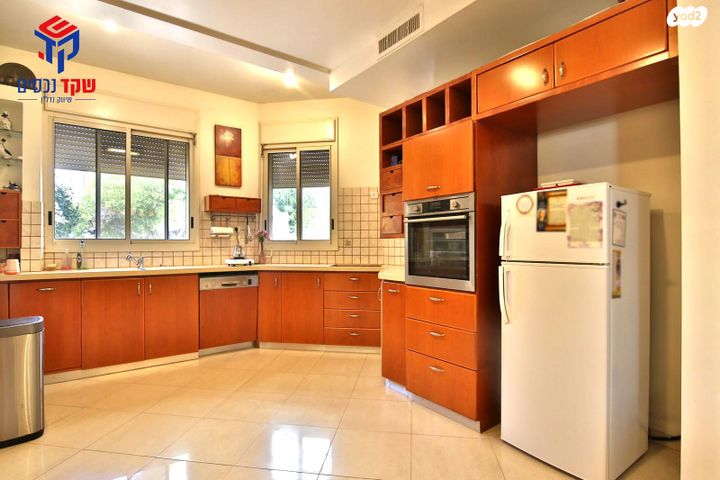 בית פרטי/ קוטג', ארלוזורוב, מרכז העיר, קרית אתא