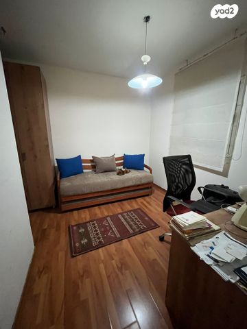 גג/ פנטהאוז, אפרים, נגבה, רמת גן