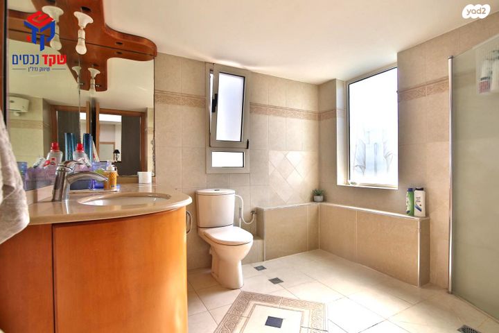 בית פרטי/ קוטג', ארלוזורוב, מרכז העיר, קרית אתא