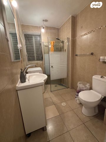 דירה, חנה סנש, ראשון לציון