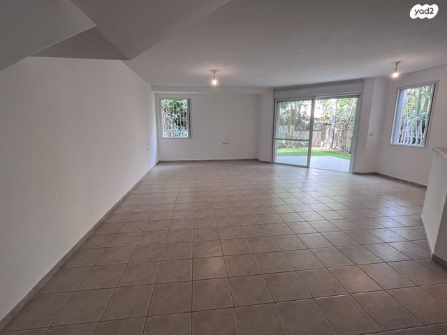 בית פרטי/ קוטג', הרמטכלים, הוד השרון