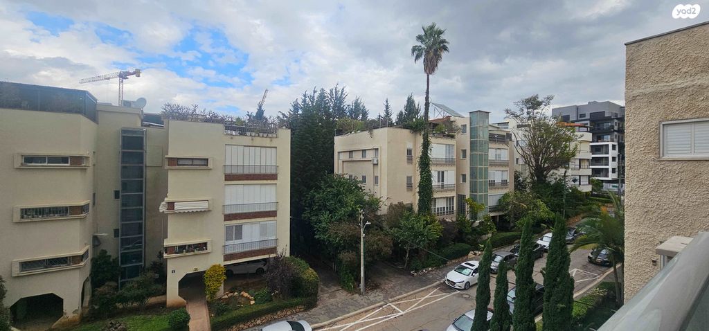 דירה, הזורע, הדר, רמת השרון