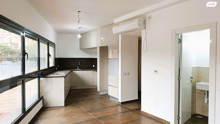 דירה, שדרות בן צבי, נחלאות, שערי חסד, ירושלים