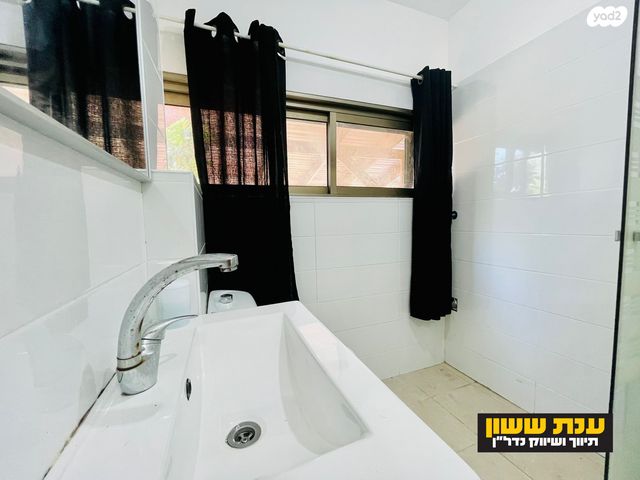 יחידת דיור, ברקן, נווה אילן - צבאי, יבנה