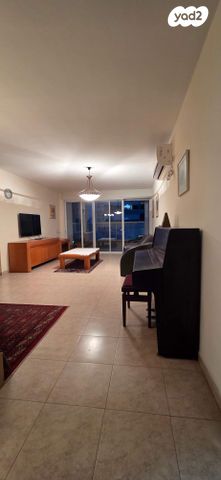 דירה, הרב מיימון, דרום מזרח, בת ים