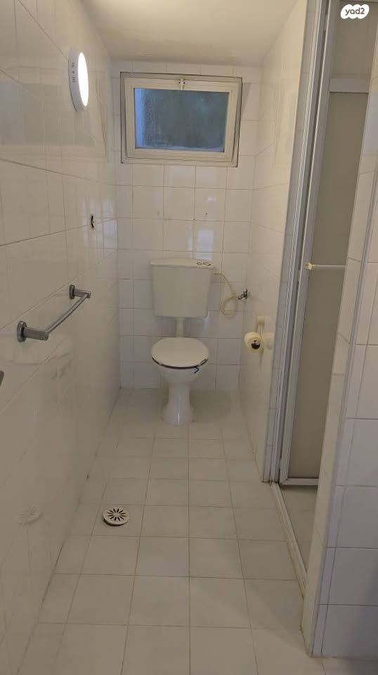 דירה, חניאל