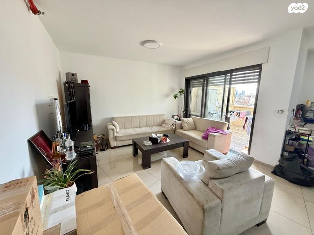 צהלון, שיכוני חסכון