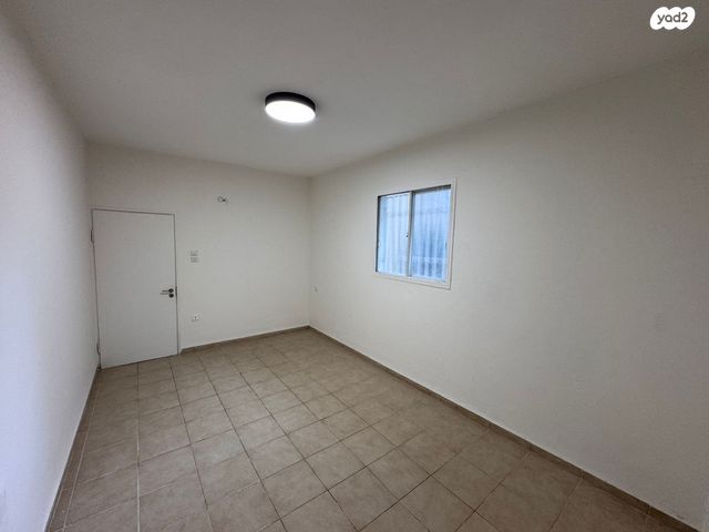 דירה, שדרות מוריה, מרכז הכרמל, חיפה