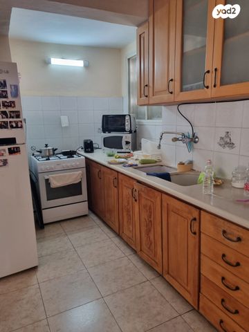 דו משפחתי, קרית טבעון