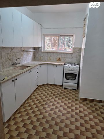 דירה, טשרניחובסקי, גבעת הורדים, רסקו, ירושלים