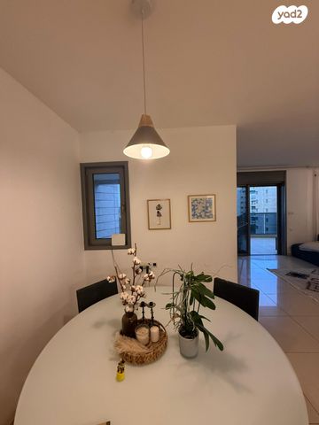 דירה, נווה גן, רמת השרון