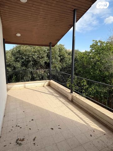 בית פרטי/ קוטג', נחום, רמת חן, רמת גן