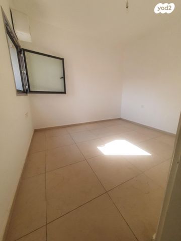 גג/ פנטהאוז, הרבי נחמן מברסלב, עפולה הצעירה, עפולה