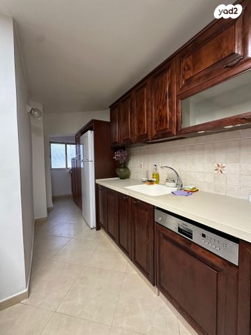 דירה, חיל הצנחנים, נווה חוף, ראשון לציון