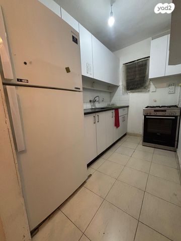 דירה, חנה סנש, ראשון לציון