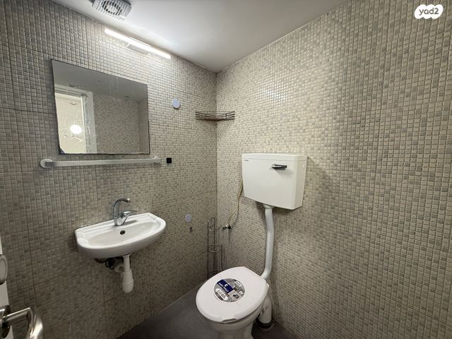 מרתף/ פרטר, ויצמן, הצפון החדש - כיכר המדינה, תל אביב יפו