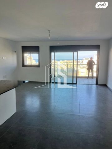 דירה, הרב הרצוג 6, צפון מערב מרכז העיר, נתניה