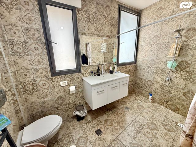 דירה, צהלון, שיכוני חסכון, תל אביב יפו