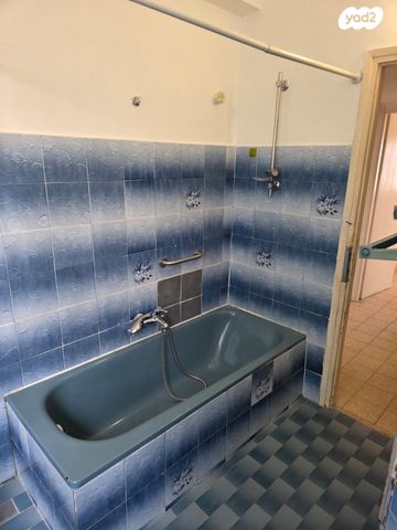 דירה, טשרניחובסקי, גבעת הורדים, רסקו, ירושלים