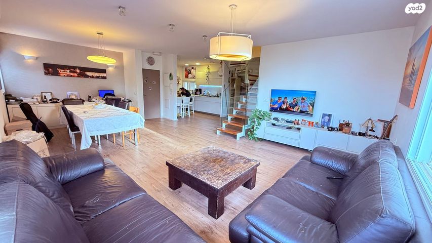 הרצליה הירוקה, נווה עובד