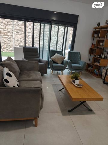 בית פרטי/ קוטג', שאר העיר, כפר ורדים