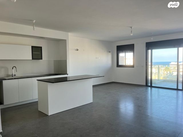 דירה, הרב הרצוג 6, צפון מערב מרכז העיר, נתניה