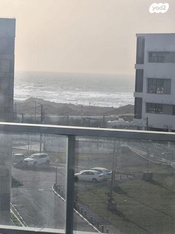 גג/ פנטהאוז, אמיר גלבוע, תל אביב יפו