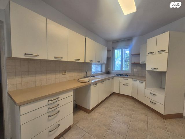 בית פרטי/ קוטג', הרמטכלים, הוד השרון