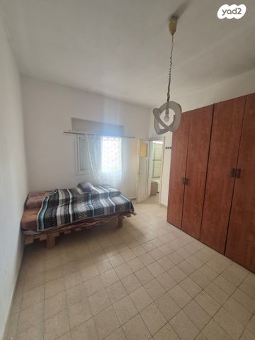 דירה, הרא"ה 192, רמת גן