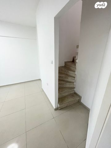 גג/ פנטהאוז, חירותנו, עזרא, הארגזים, תל אביב יפו