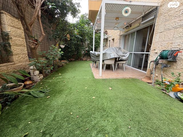 שדרות טום לנטוס 