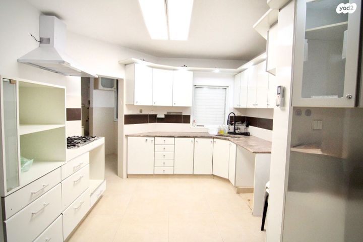 דירה, משה אבן עזרא, רובע ה', אשדוד