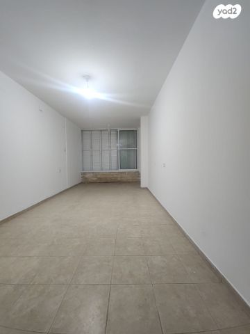 דירה, תל גיבורים, חולון