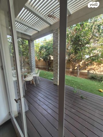 בית פרטי/ קוטג', השחף, קדימה צורן