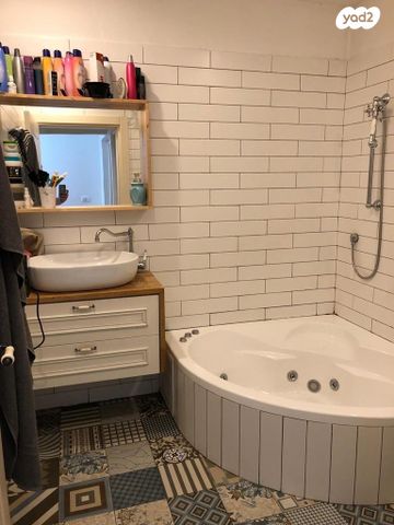 דירת גן, רחובות