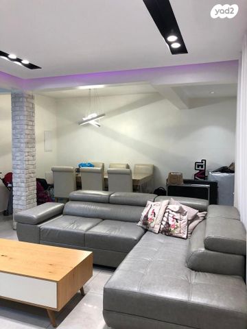 דירת גן, רחובות