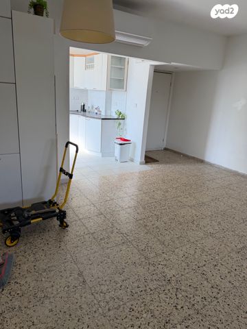 דירה, הגאולה 6, רמתיים, הוד השרון