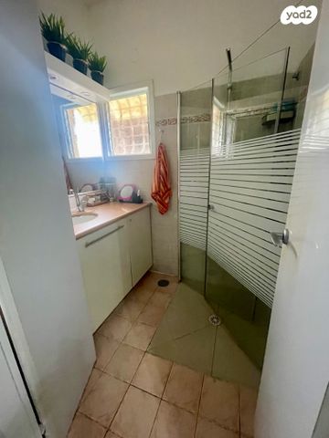 דירה, ארלוזורוב 81, עצמאות יוספטל, בת ים