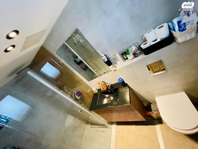 גג/ פנטהאוז, הרב יצחק הלוי, גרין ועם, חולון